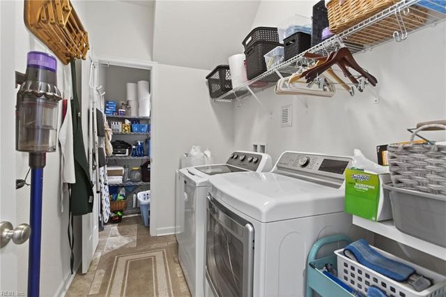 204 Bennetts Grove LN, Suffolk, VA 23435