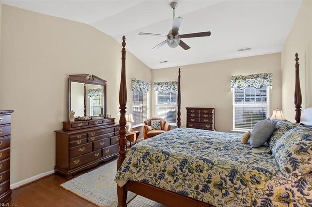 204 Bennetts Grove LN, Suffolk, VA 23435