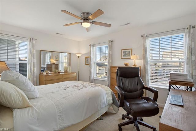 204 Bennetts Grove LN, Suffolk, VA 23435