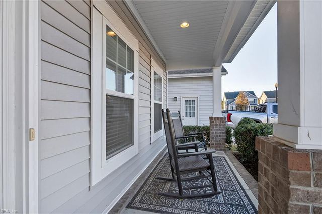 204 Bennetts Grove LN, Suffolk, VA 23435