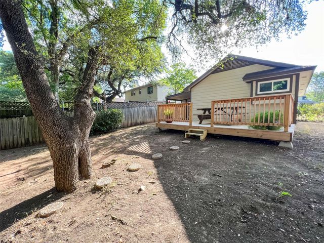 12004 Thompkins DR, Austin, TX 78753