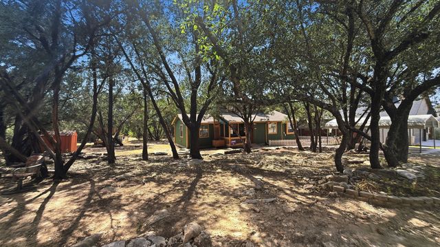 5716 San Jacinto Drive, Granbury, TX 76048