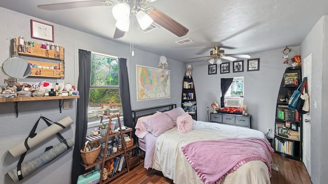 5716 San Jacinto Drive, Granbury, TX 76048