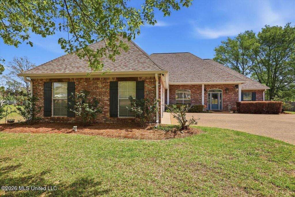 150 Sagefield Square, Canton, MS 39046