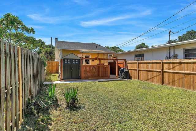 118 S J Street, Lake Worth Beach, FL 33460