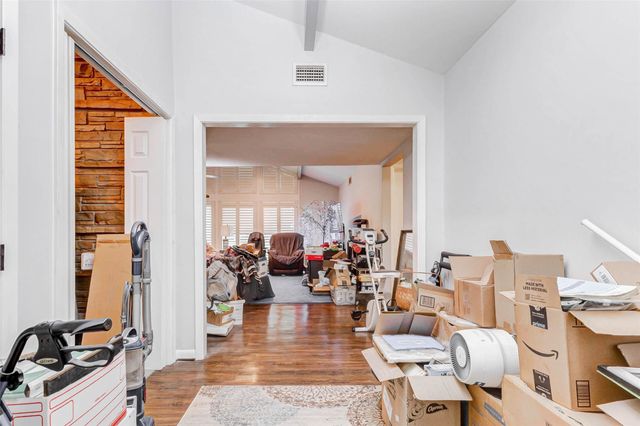 604 N Clear Creek Drive, Friendswood, TX 77546