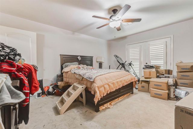 604 N Clear Creek Drive, Friendswood, TX 77546