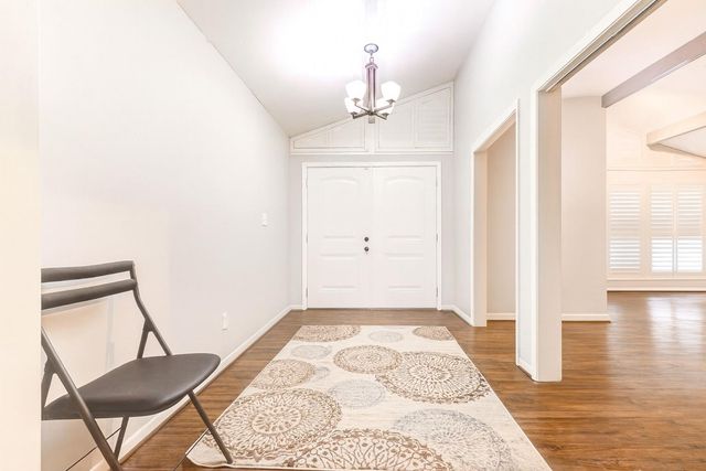 604 N Clear Creek Drive, Friendswood, TX 77546