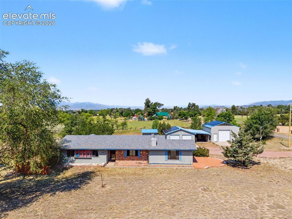 1335 Apple Lane, Penrose, CO 81240 — photo 2