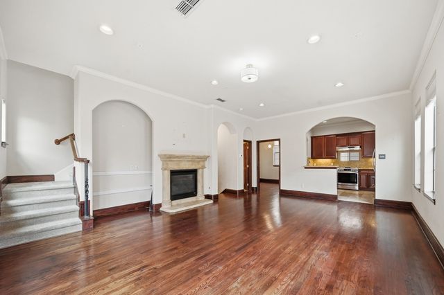 1020 Pavillion Street, Dallas, TX 75204