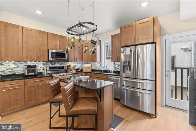 2114 BERGES ST, Philadelphia, PA 19125