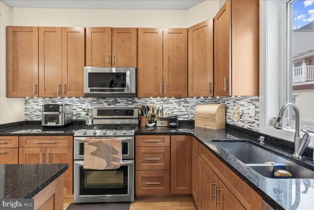 2114 BERGES ST, Philadelphia, PA 19125