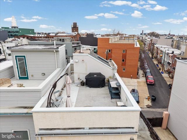 2114 BERGES ST, Philadelphia, PA 19125