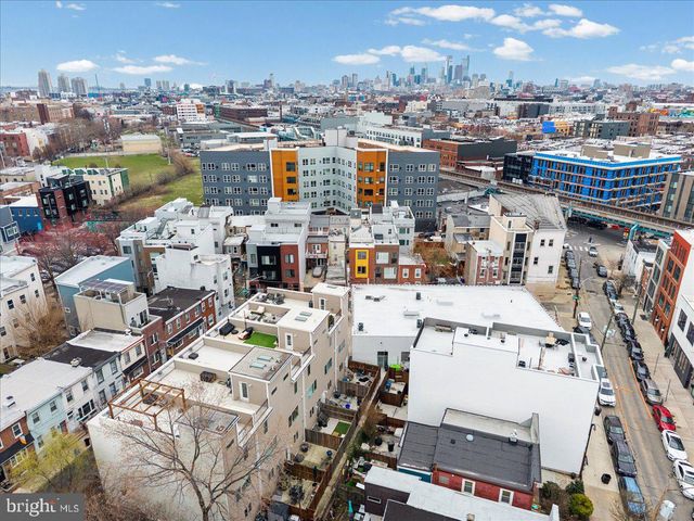 2114 BERGES ST, Philadelphia, PA 19125