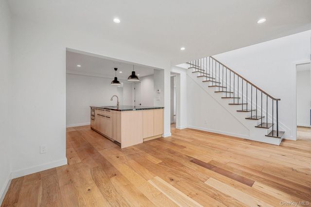 40 Buttercup Lane, Levittown, NY 11756