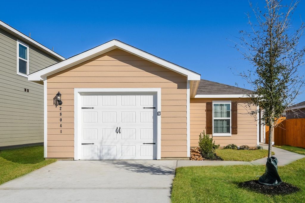 28041 Irving Drive, Magnolia, TX 77355