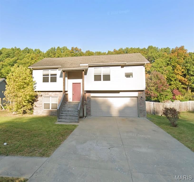 116 Valley Way, St Robert, MO 65584