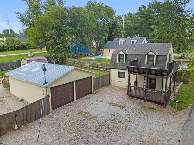 6322 Yecker Avenue, Kansas City, KS 66104