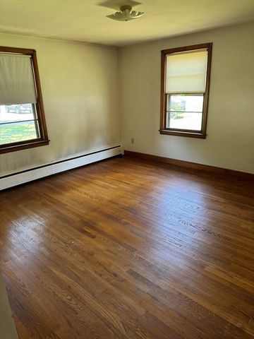 20 Pleasant St, Ludlow, MA 01056