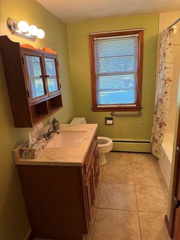 20 Pleasant St, Ludlow, MA 01056