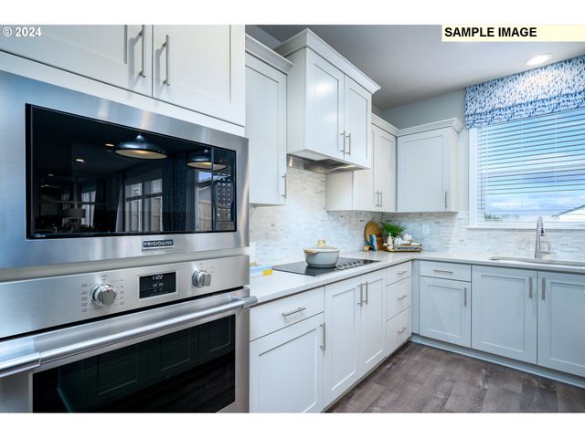 206 N 89TH Loop, Ridgefield, WA 98642