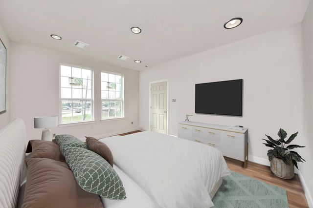 7459 Calhoun Rd, Houston, TX 77051