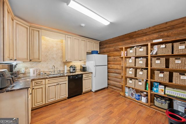 261 McIntosh Circle, Jackson, GA 30233