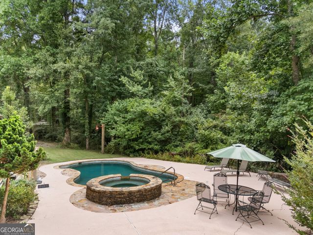 261 McIntosh Circle, Jackson, GA 30233