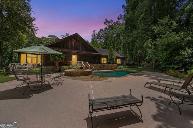 261 McIntosh Circle, Jackson, GA 30233