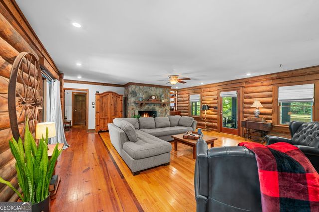 261 McIntosh Circle, Jackson, GA 30233