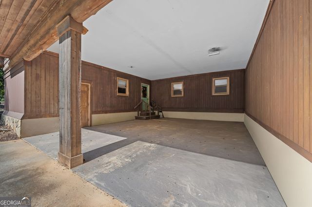 261 McIntosh Circle, Jackson, GA 30233