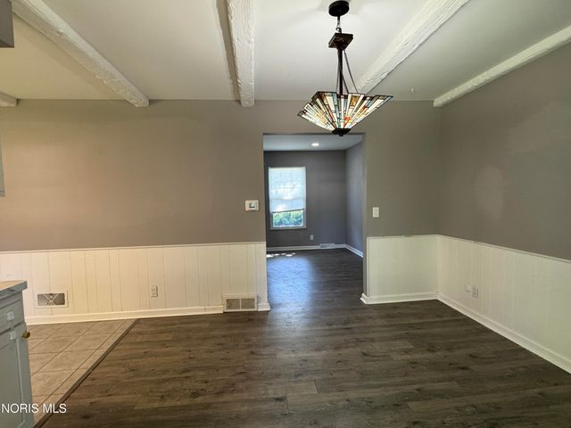 6350 Wedgewood Drive, Sylvania, OH 43560