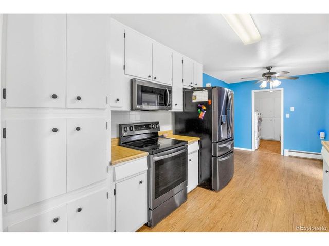 4465 Cody St, Wheat Ridge, CO 80033