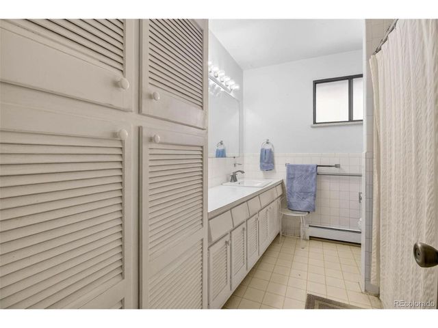4465 Cody St, Wheat Ridge, CO 80033