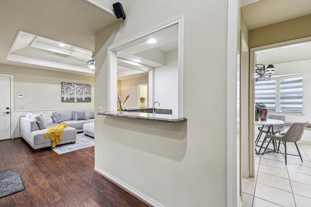 2517 Willowgate Lane, Carrollton, TX 75006
