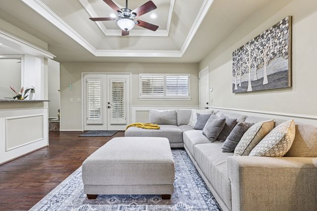 2517 Willowgate Lane, Carrollton, TX 75006