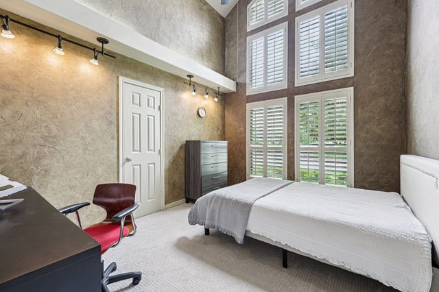 2517 Willowgate Lane, Carrollton, TX 75006