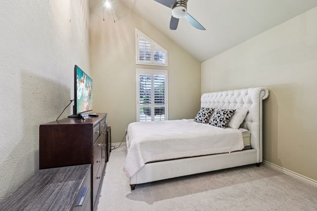 2517 Willowgate Lane, Carrollton, TX 75006