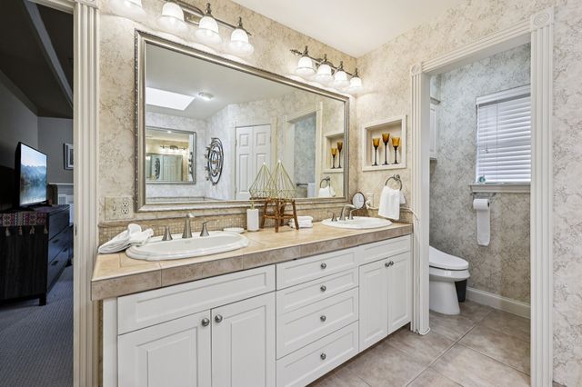 2517 Willowgate Lane, Carrollton, TX 75006