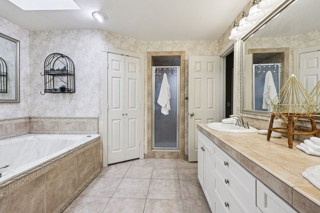 2517 Willowgate Lane, Carrollton, TX 75006