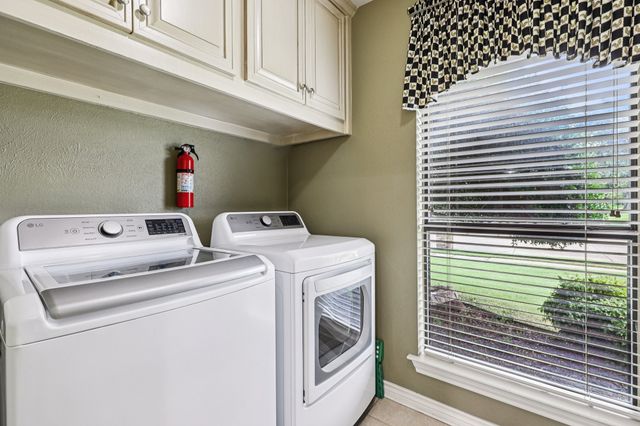 2517 Willowgate Lane, Carrollton, TX 75006