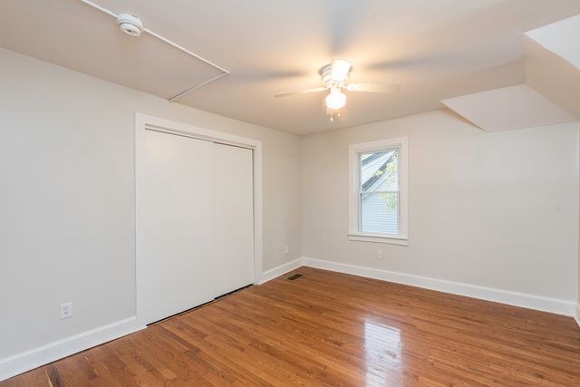 3020 Ezekiel Avenue, Zion, IL 60099