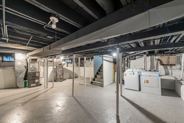 3020 Ezekiel Avenue, Zion, IL 60099