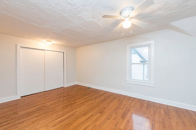 3020 Ezekiel Avenue, Zion, IL 60099