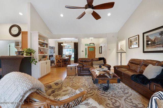 35 Bedford Circle, Pinehurst, NC 28374