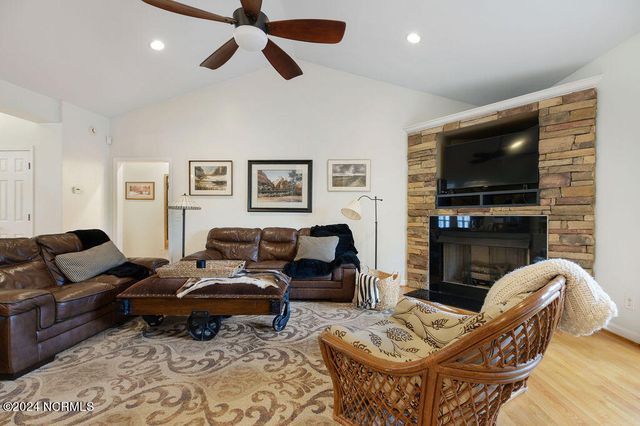 35 Bedford Circle, Pinehurst, NC 28374