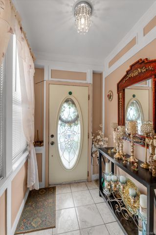 152 Pine Street, Brooklyn, NY 11208