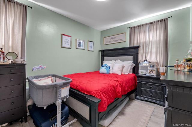 152 Pine Street, Brooklyn, NY 11208
