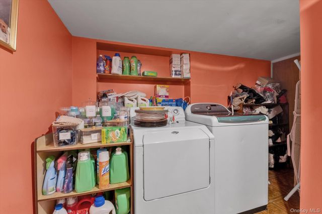 152 Pine Street, Brooklyn, NY 11208