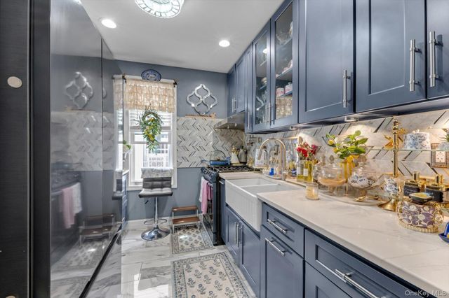 152 Pine Street, Brooklyn, NY 11208